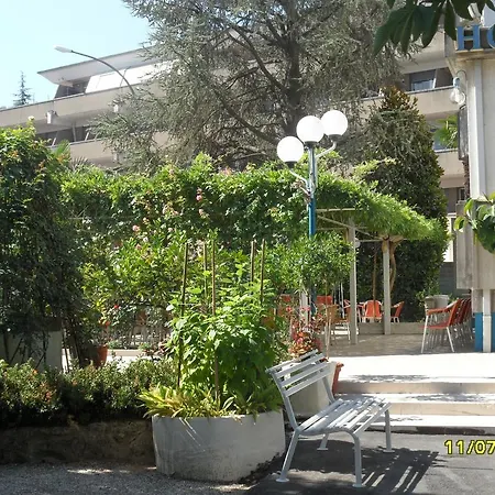 Otel Prati
